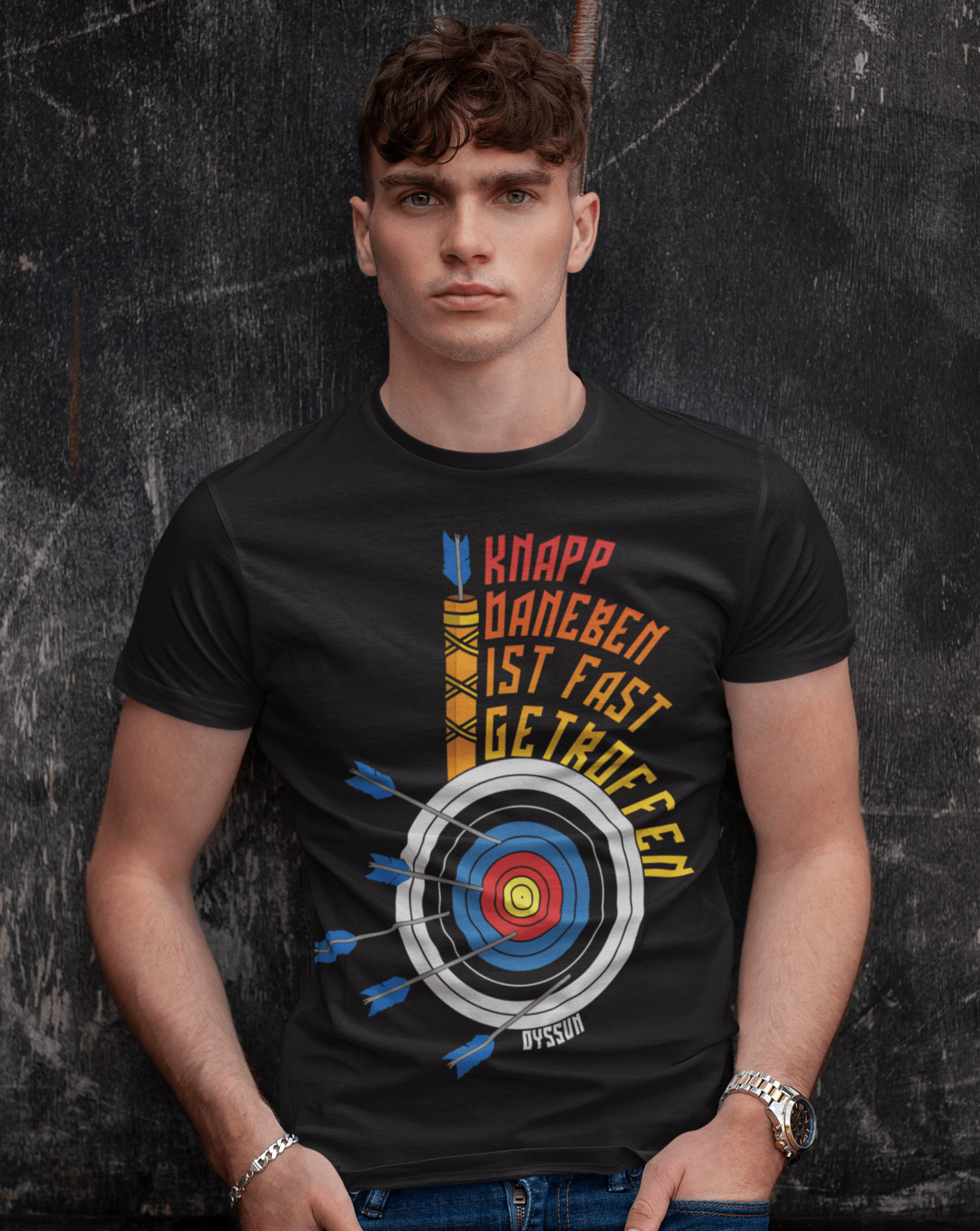 Archery - Close - almost hit - Organic Shirt 