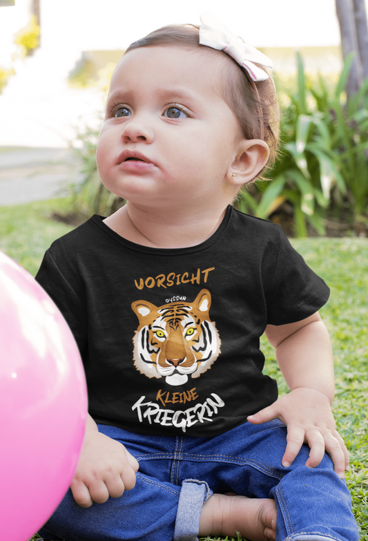 Vorsicht - Kleine Kriegerin - Baby Organic Shirt